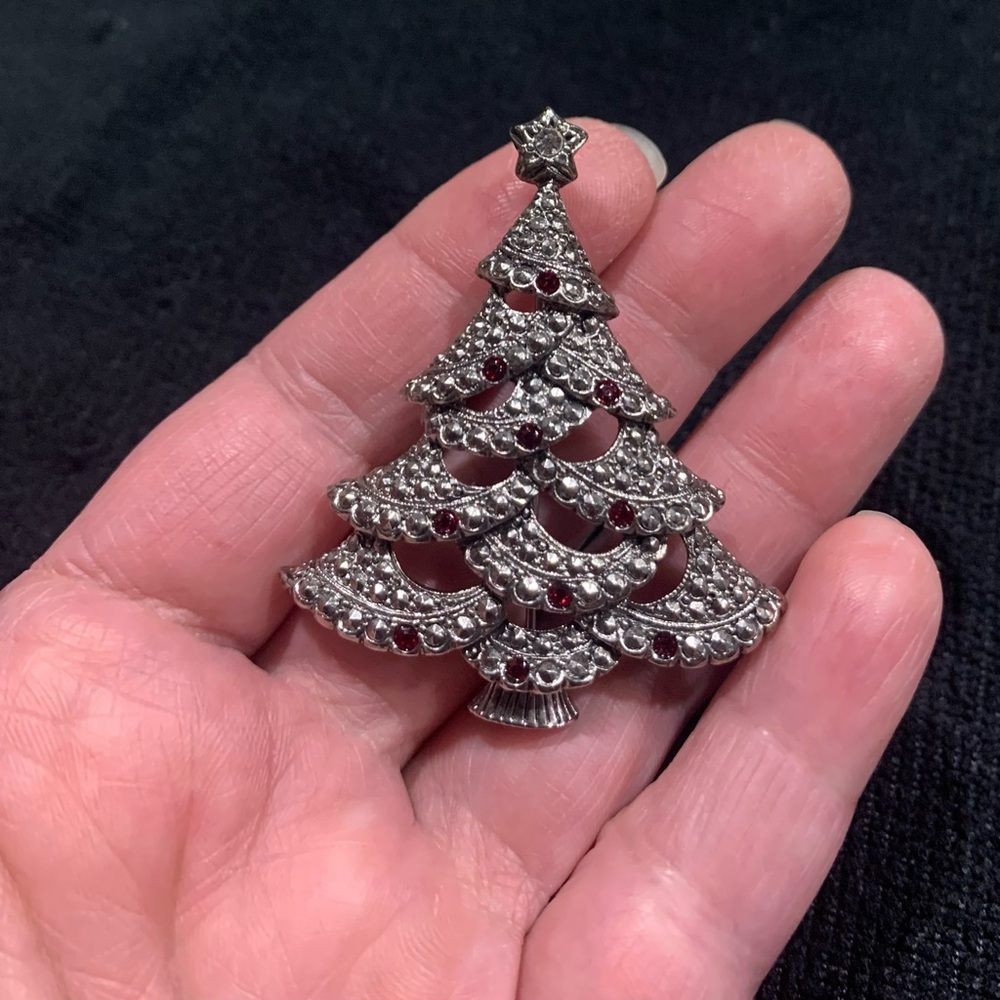 Sparkling Silver and Red Christmas Tree Brooch Avon Signed Vintage Marcasite